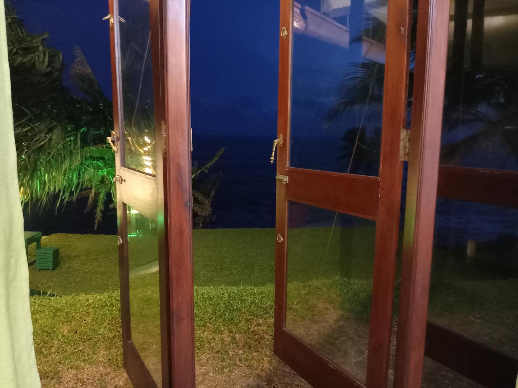 London Villa Secret Beach Mirissa Exterior photo